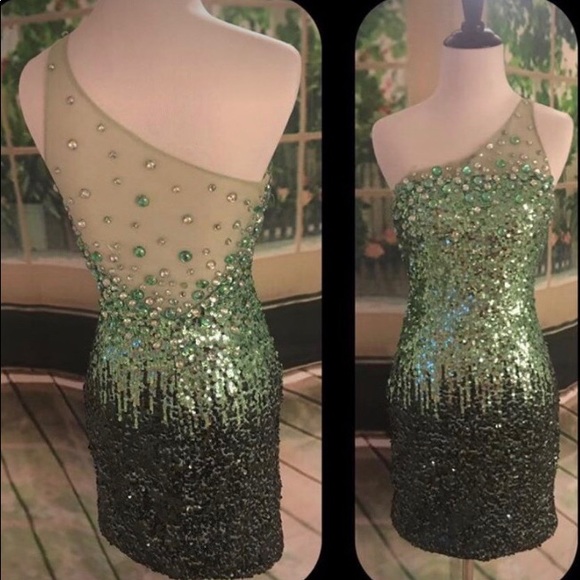 Clarisse Dresses & Skirts - Sequin dress